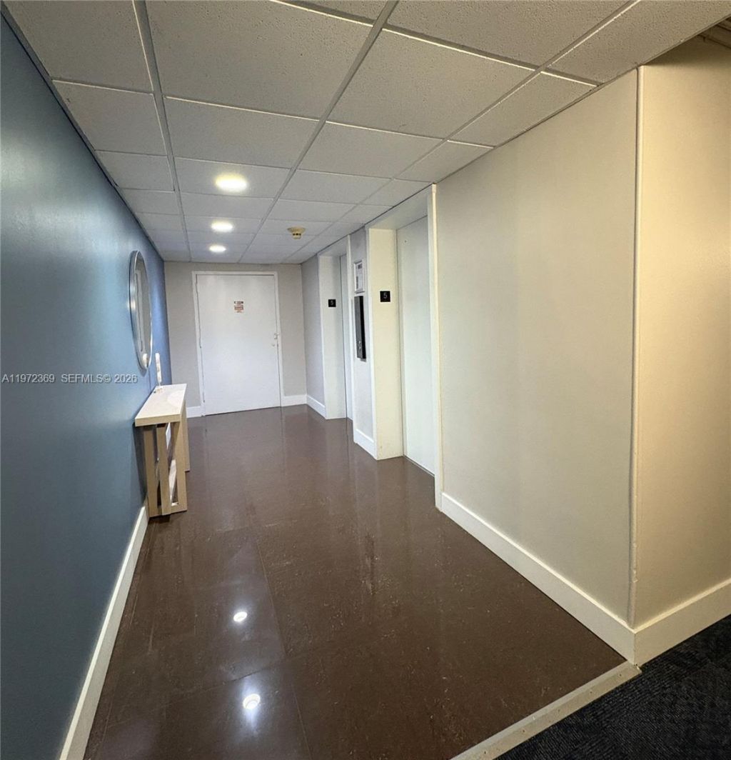 2500 NE 135 , Unit 502, North Miami, FL 33181 Photo