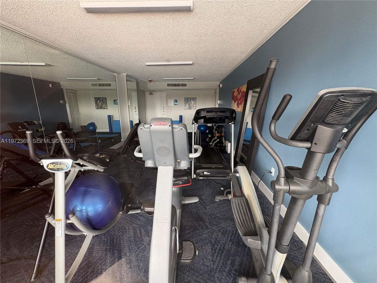 2500 NE 135 , Unit 502, North Miami, FL 33181 Photo