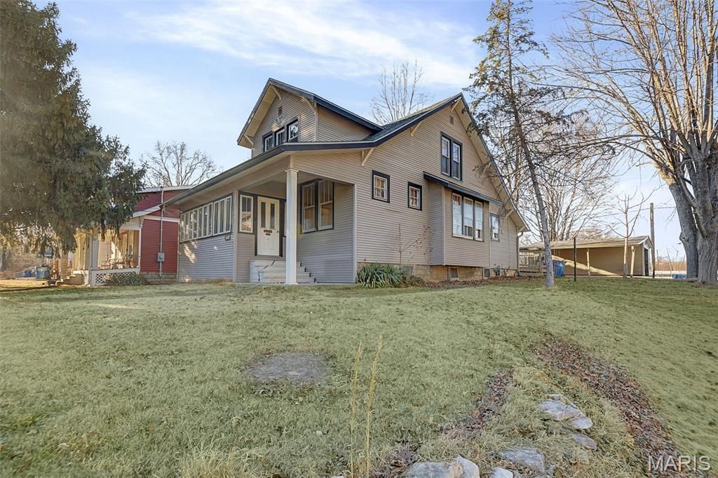 3322 Jackson Street, Alton, IL 62002 Main Photo