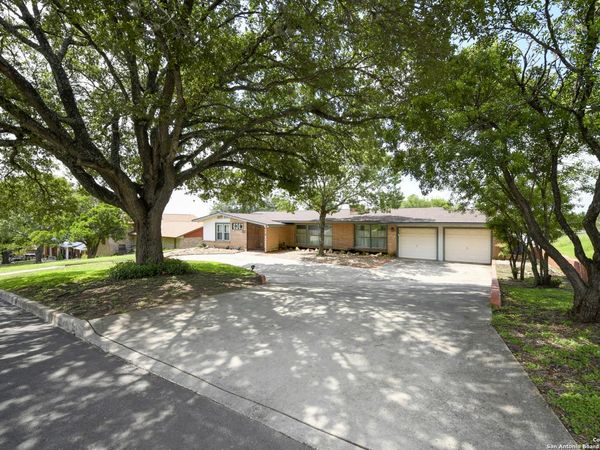 222 Highview, San Antonio, TX 78228