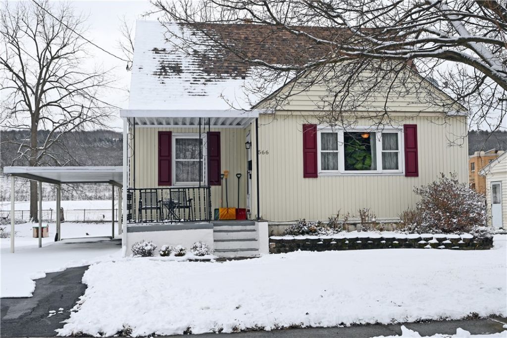 566 Gaines Street, Elmira, NY 14904 Main Photo