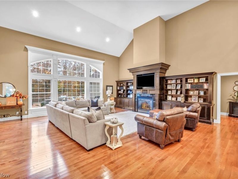 8933 Mountain View Drive, Mentor, OH 44060 Photo 18