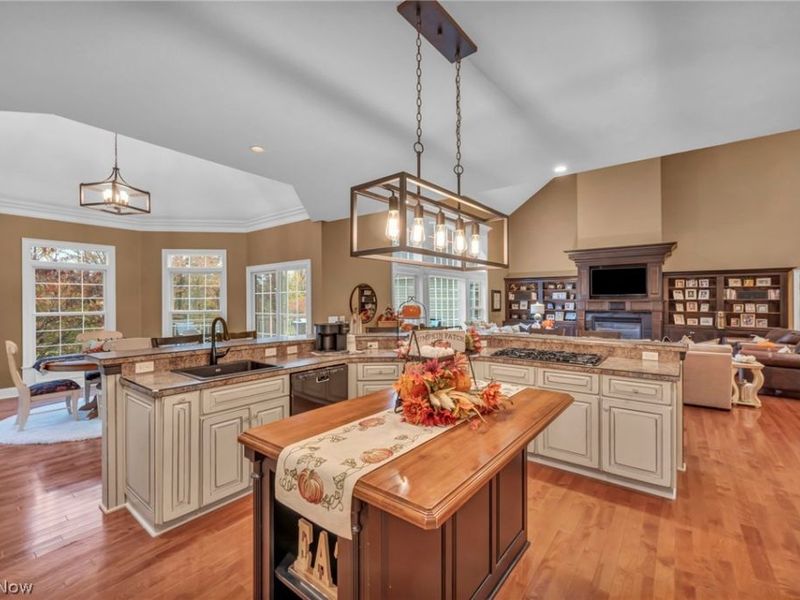 8933 Mountain View Drive, Mentor, OH 44060 Photo 31