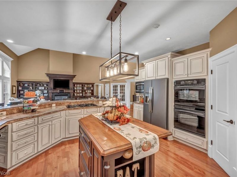 8933 Mountain View Drive, Mentor, OH 44060 Photo 34