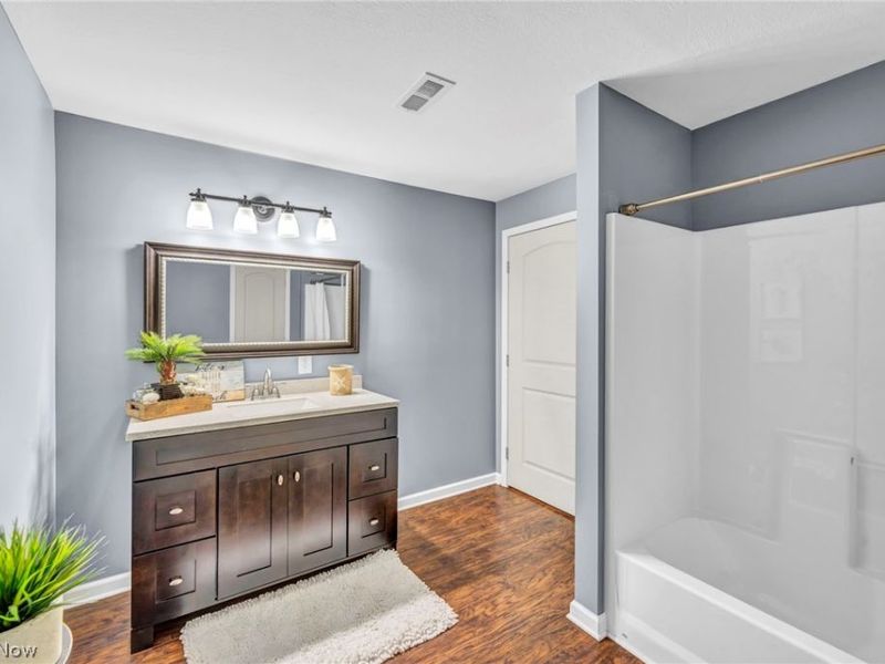 8933 Mountain View Drive, Mentor, OH 44060 Photo 45