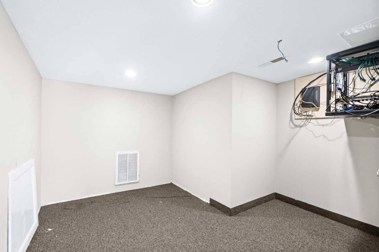 11772 S Highway 17 Bypass  Photo 19