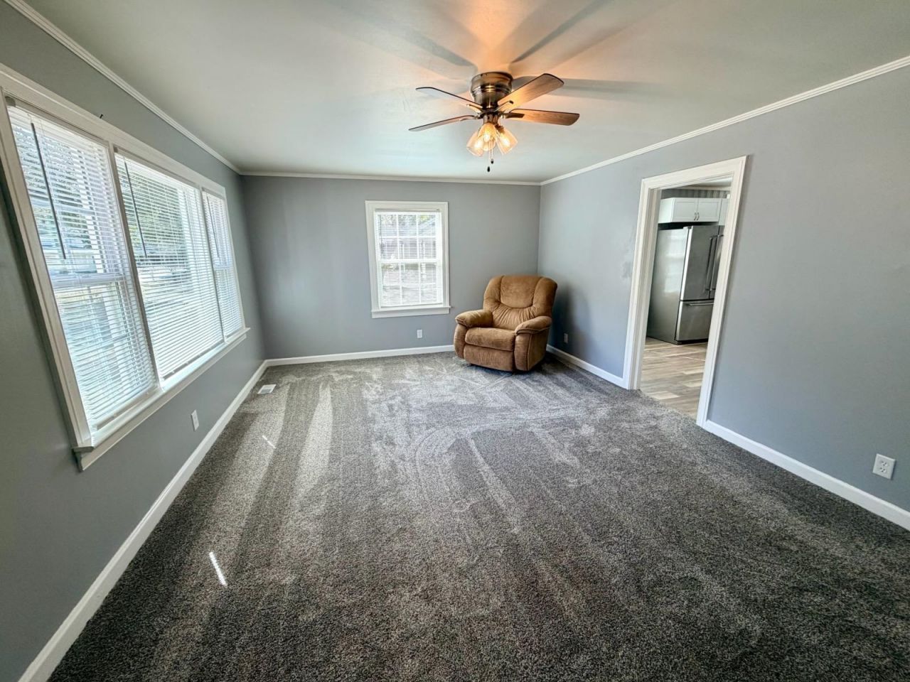 2618 Rion St.  Photo 4