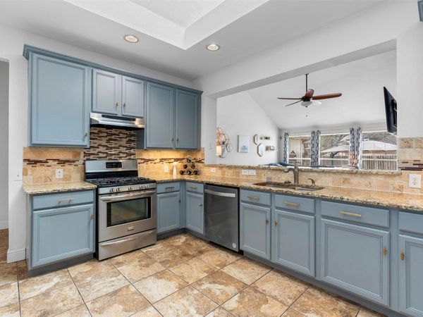 813 Indian Run DR, Pflugerville, TX 78660