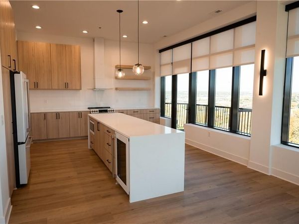 2940 Baltimore Avenue, Unit 1501, Kansas City, MO 64108