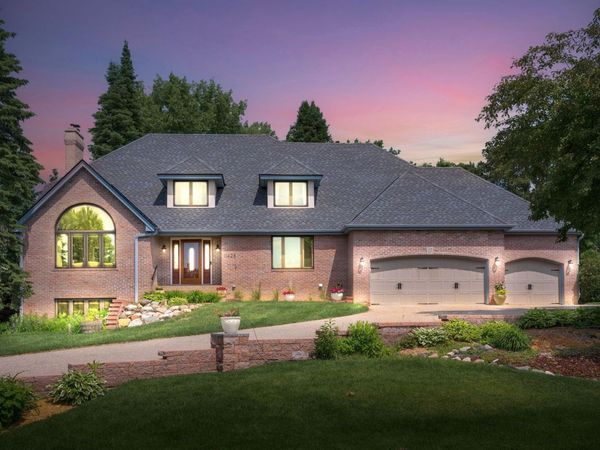 11428 Zion Circle, Bloomington, MN 55437