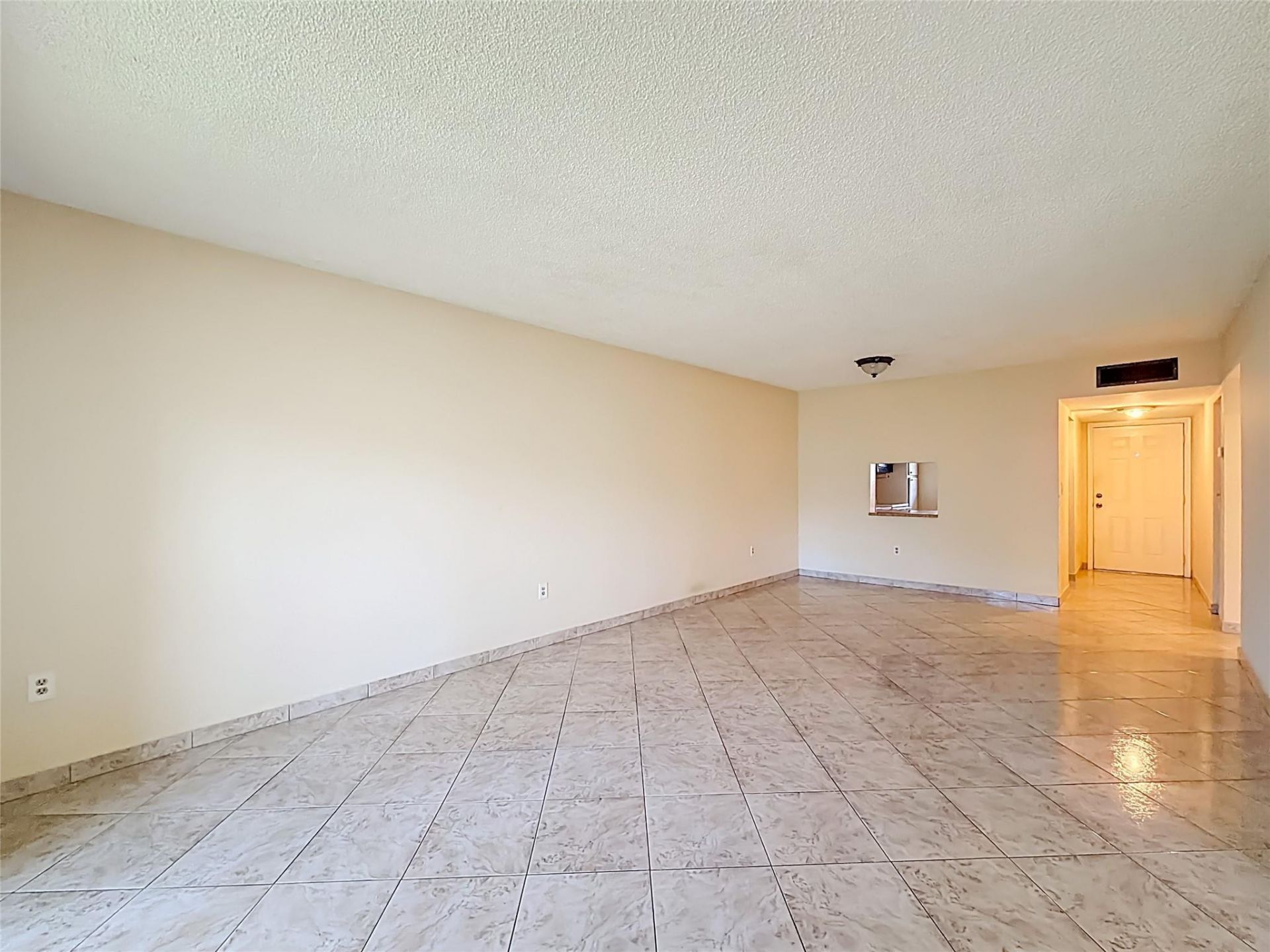 5935 Del Lago Circle, Unit 108, Sunrise, FL 33313 Photo