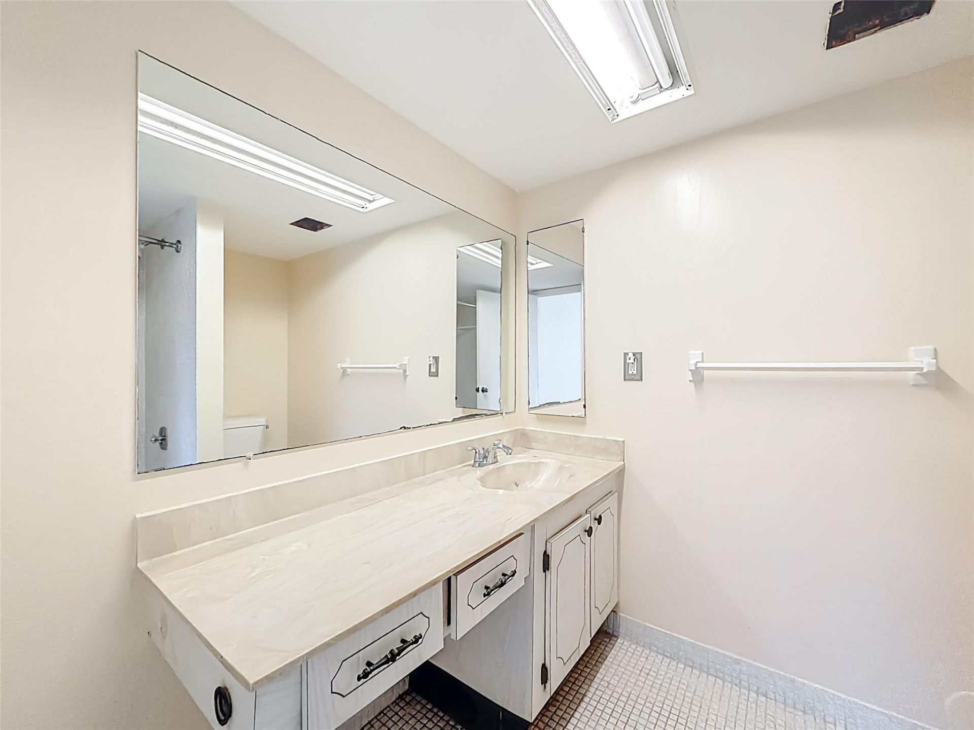 5935 Del Lago Circle, Unit 108, Sunrise, FL 33313 Photo