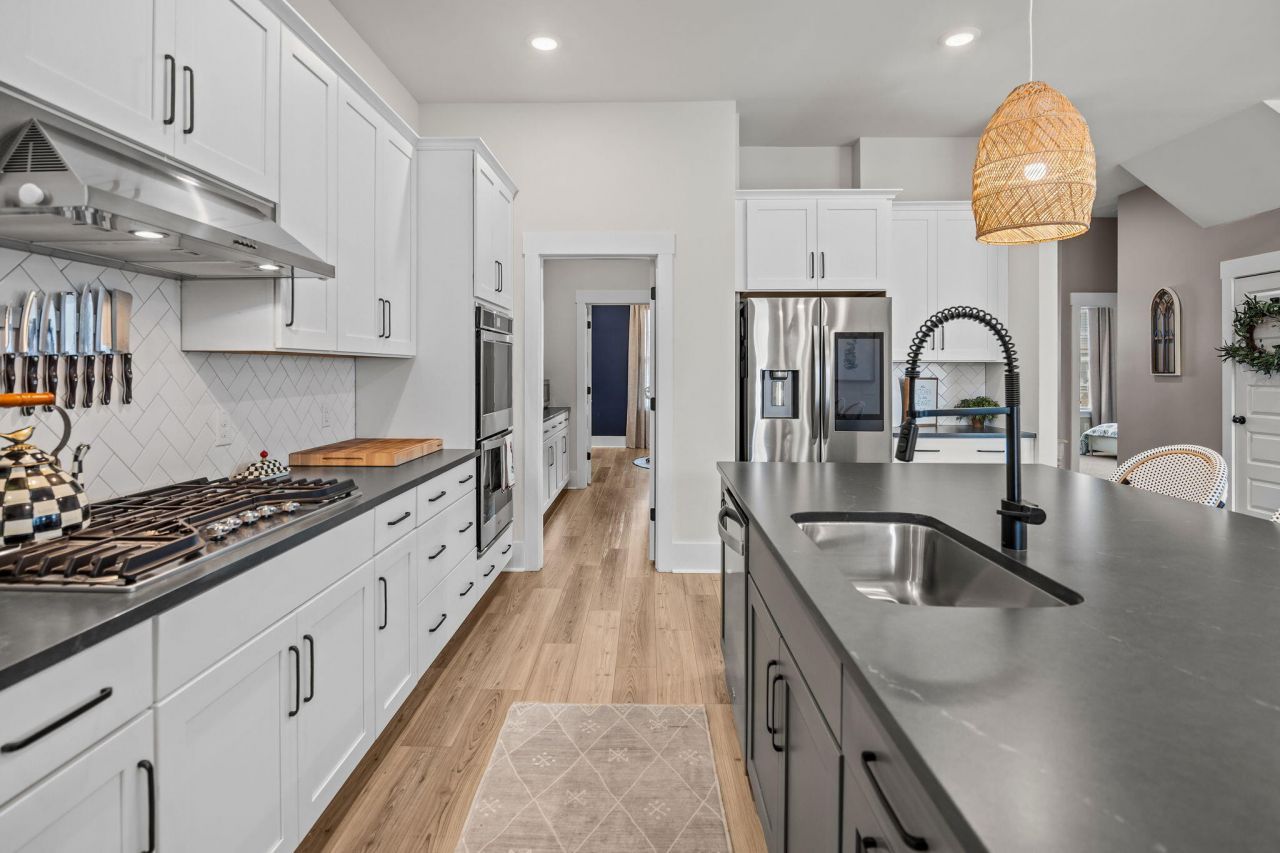 643 Blueway Avenue Photo 20