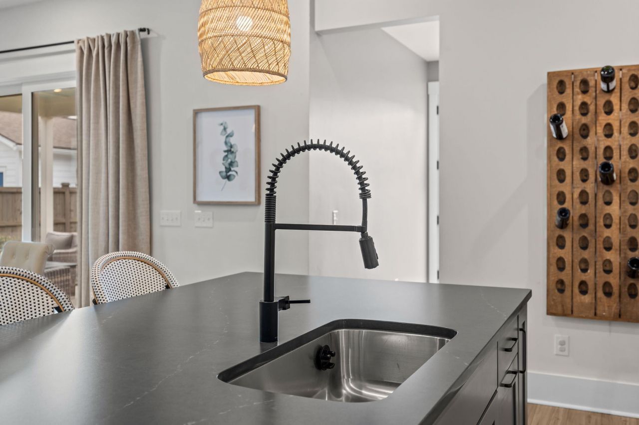 643 Blueway Avenue Photo 21