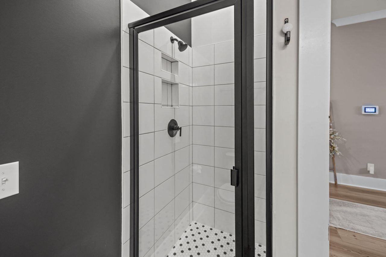 643 Blueway Avenue Photo 32