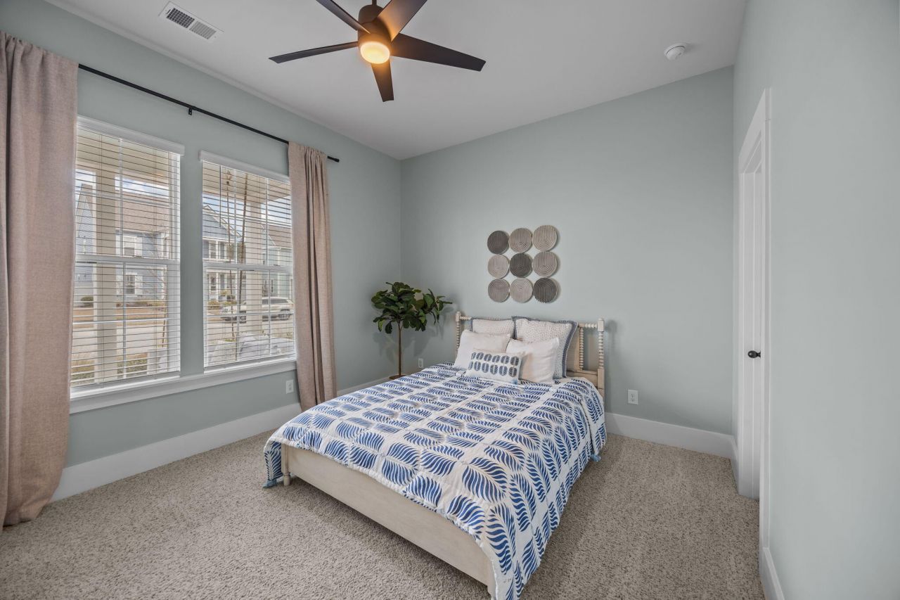 643 Blueway Avenue Photo 33