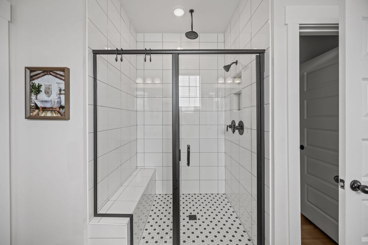 643 Blueway Avenue Photo 40