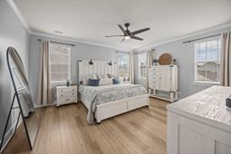 643 Blueway Avenue photo 4