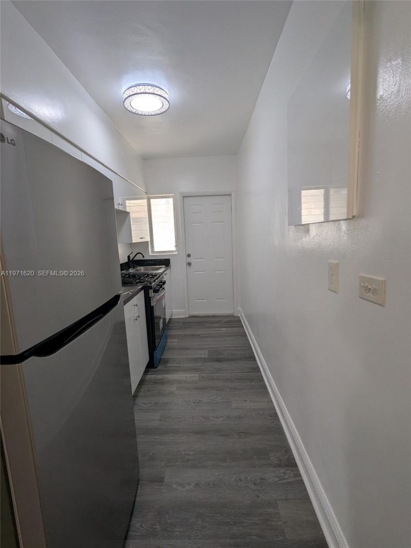 7805 Crespi Blvd , Unit 2, Miami Beach, FL 33141 Photo
