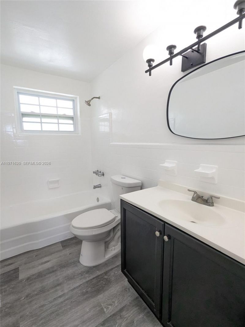 7805 Crespi Blvd , Unit 2, Miami Beach, FL 33141 Photo