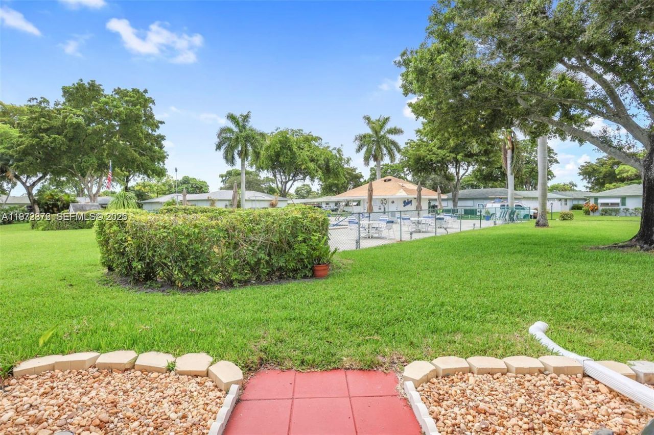 841 Meadowlark Ln, Delray Beach, FL 33445 Photo