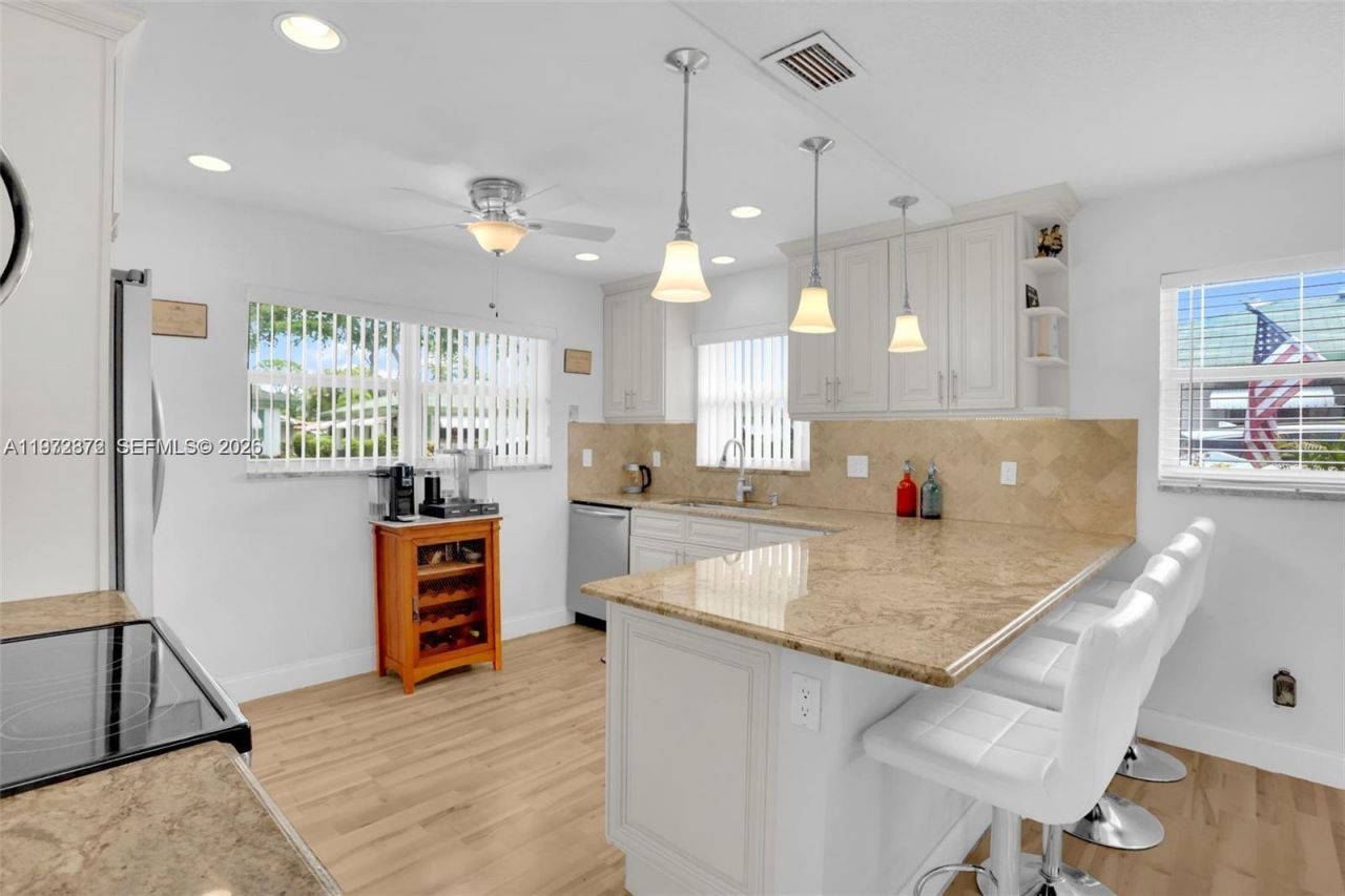 841 Meadowlark Ln, Delray Beach, FL 33445 Photo