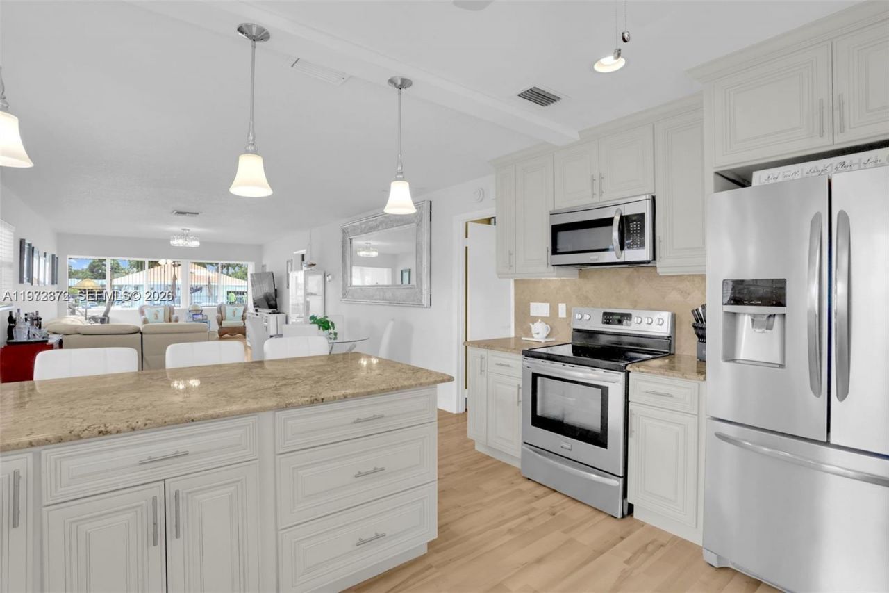 841 Meadowlark Ln, Delray Beach, FL 33445 Photo