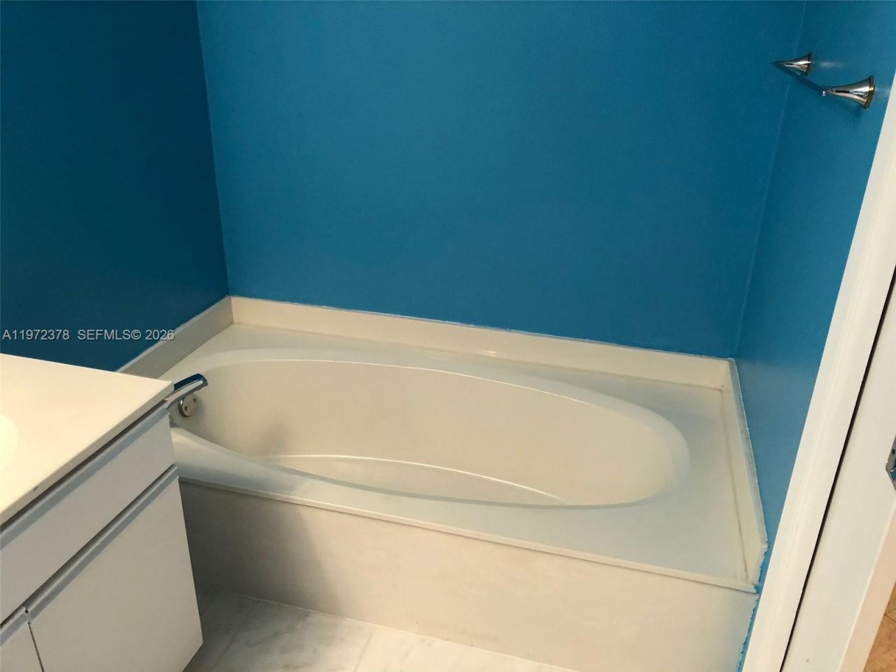 3600 Mystic Pointe Dr , Unit 815, Aventura, FL 33180 Photo