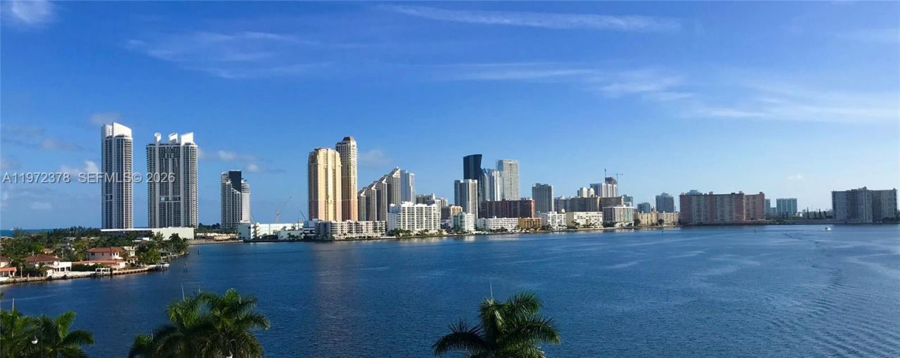 3600 Mystic Pointe Dr , Unit 815, Aventura, FL 33180 Photo