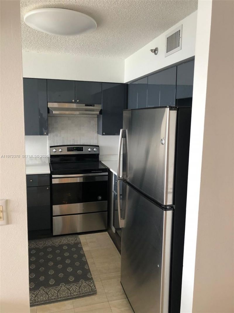 3600 Mystic Pointe Dr , Unit 815, Aventura, FL 33180 Photo