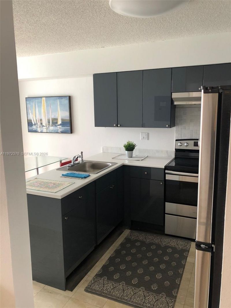 3600 Mystic Pointe Dr , Unit 815, Aventura, FL 33180 Photo