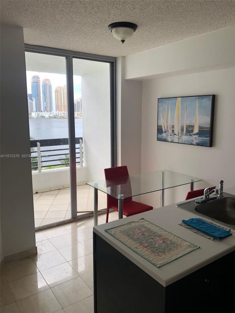 3600 Mystic Pointe Dr , Unit 815, Aventura, FL 33180 Photo