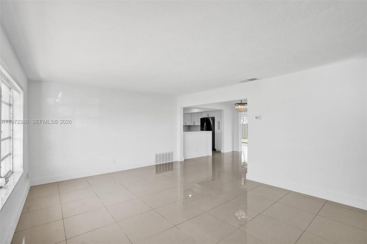 8521 Pasadena Blvd, Pembroke Pines, FL 33024 Photo