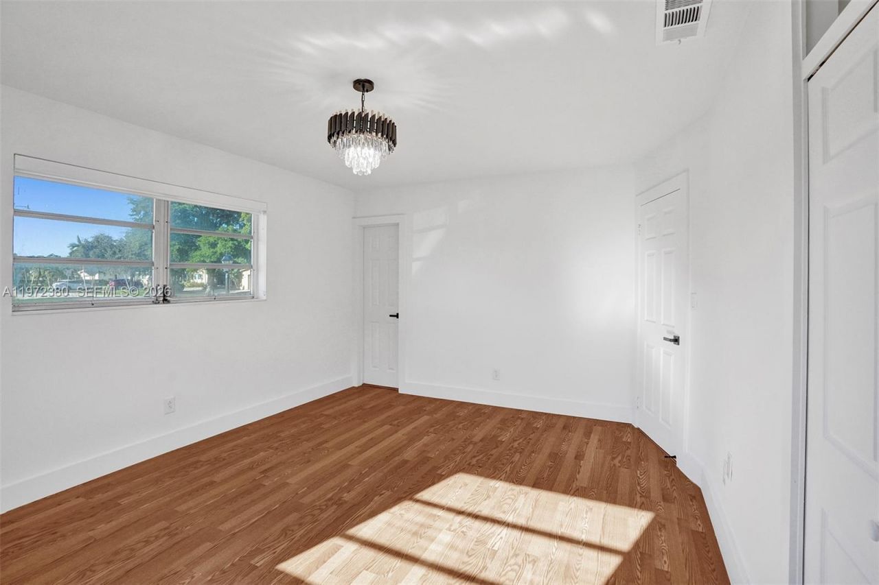 8521 Pasadena Blvd, Pembroke Pines, FL 33024 Photo