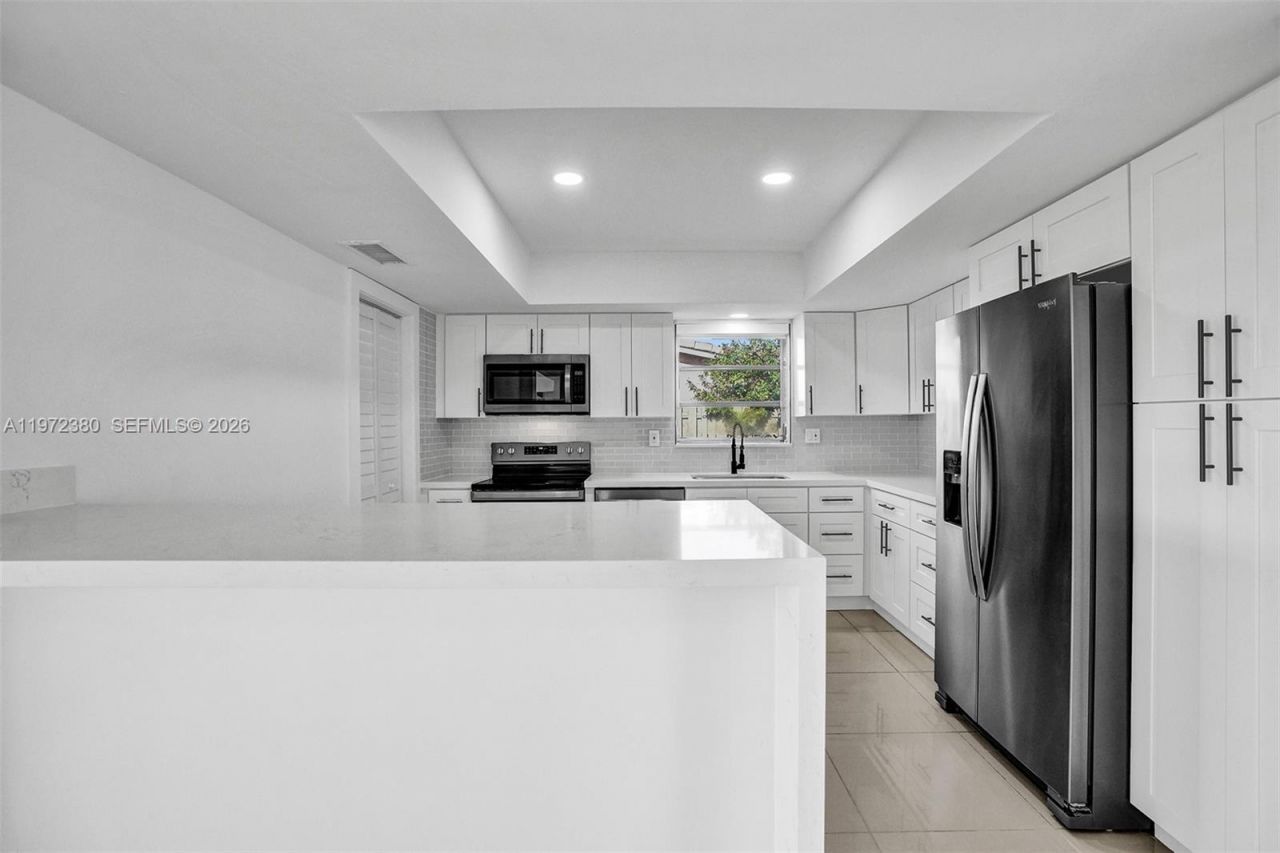 8521 Pasadena Blvd, Pembroke Pines, FL 33024 Photo