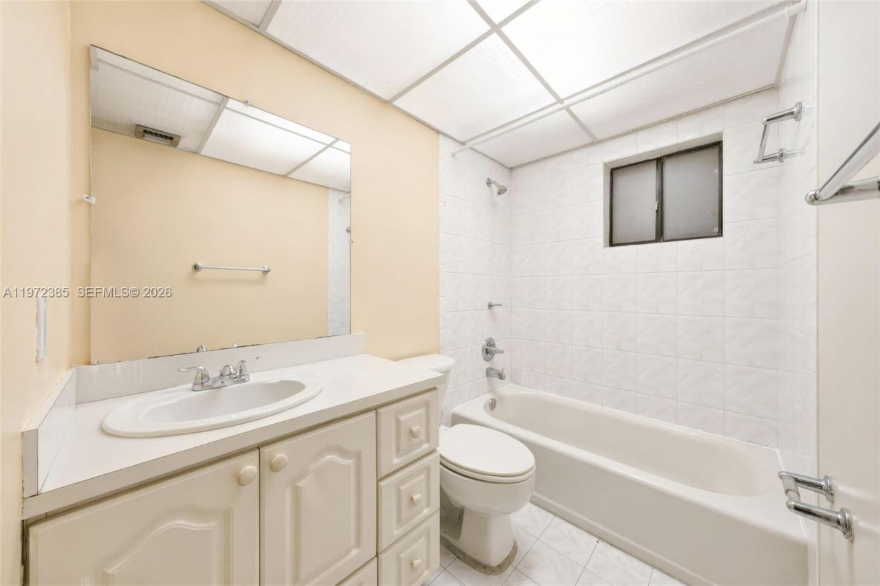 8760 SW 133rd Ave Rd, Unit 210, Miami, FL 33183 Photo