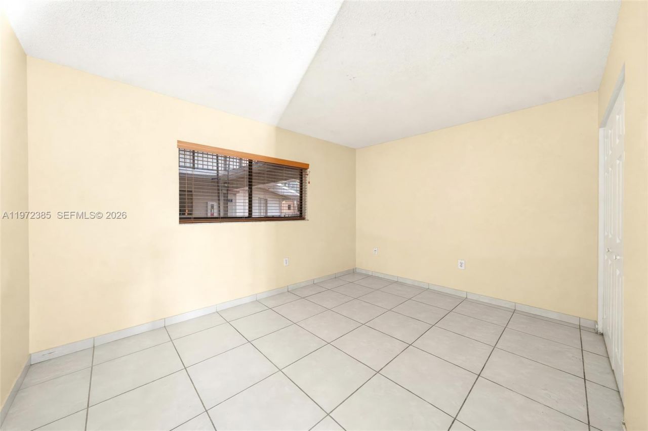 8760 SW 133rd Ave Rd, Unit 210, Miami, FL 33183 Photo