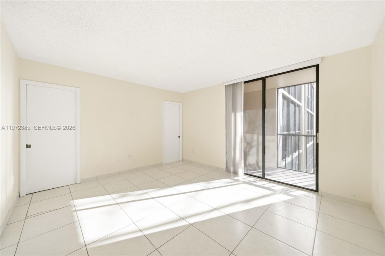 8760 SW 133rd Ave Rd, Unit 210, Miami, FL 33183 Photo