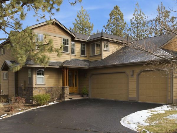 2526 NW Locke Court, Bend, OR 97703
