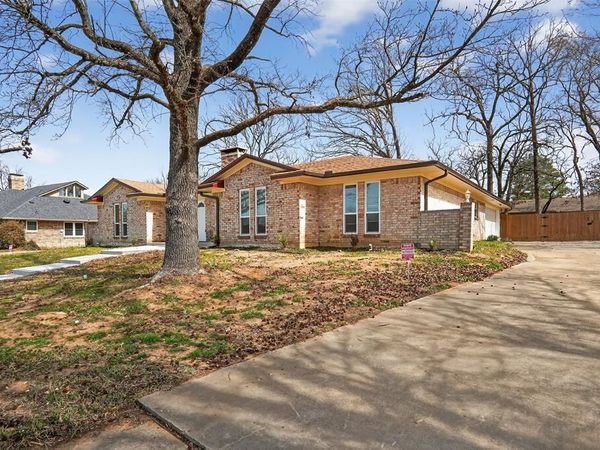 835 38th Street SE, Paris, TX 75462