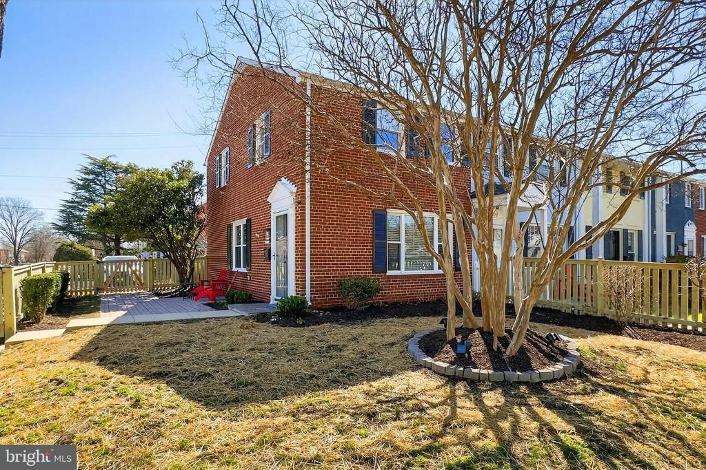 1620 Kenwood Avenue, Alexandria, VA 22302 Main Photo