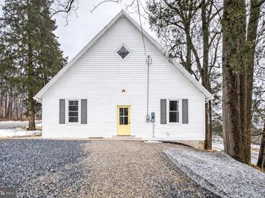 206 MOULSTOWN ROAD, ABBOTTSTOWN, PA 17301