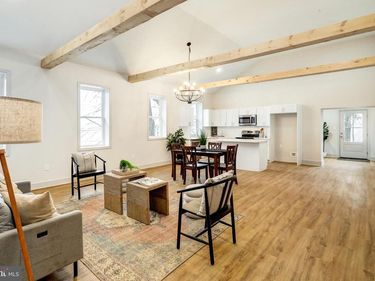 206 MOULSTOWN ROAD, ABBOTTSTOWN, PA 17301