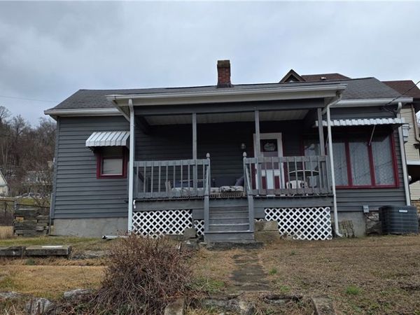 401 CONCORD Street, Martins Ferry, OH 43935