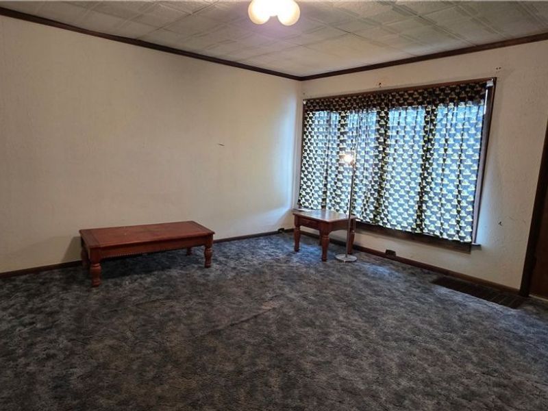 401 CONCORD Street, Martins Ferry, OH 43935 Photo 4