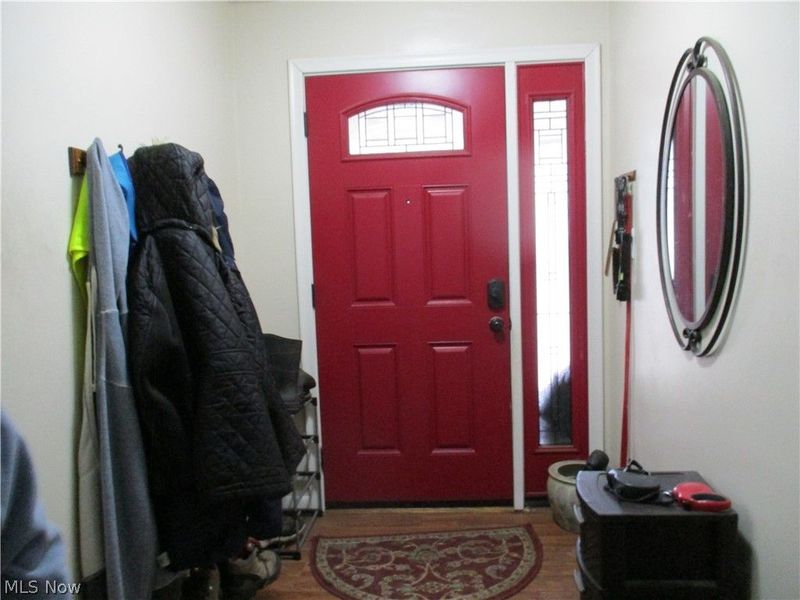 256 Warner Road, Hubbard, OH 44425 Photo 2