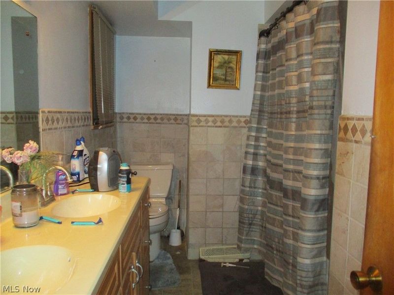 256 Warner Road, Hubbard, OH 44425 Photo 9