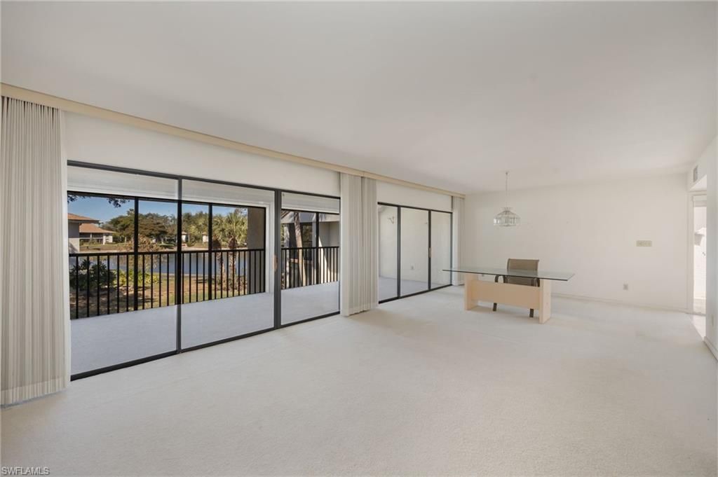 517 Lake Louise Cir, Unit 201, Naples, FL 34110 Photo