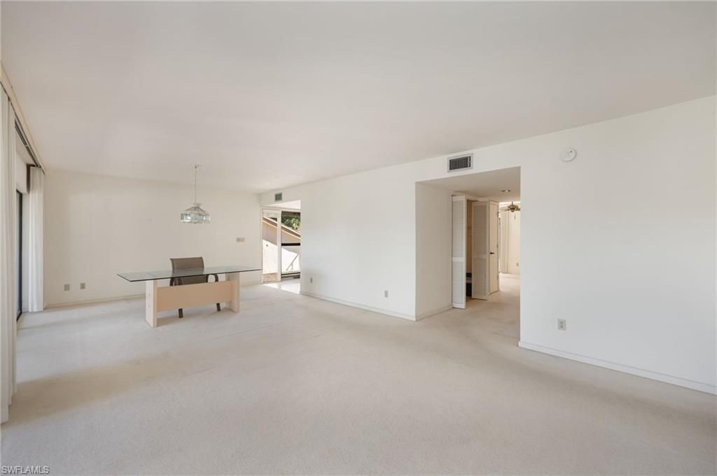 517 Lake Louise Cir, Unit 201, Naples, FL 34110 Photo
