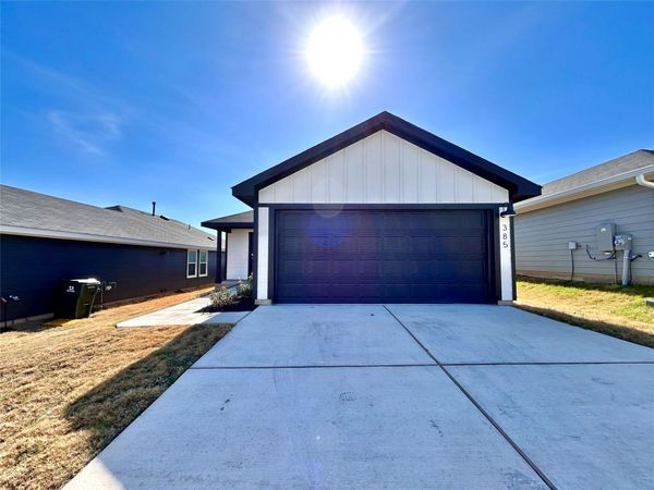 385 Bull Lake CIR, Buda, TX 78610